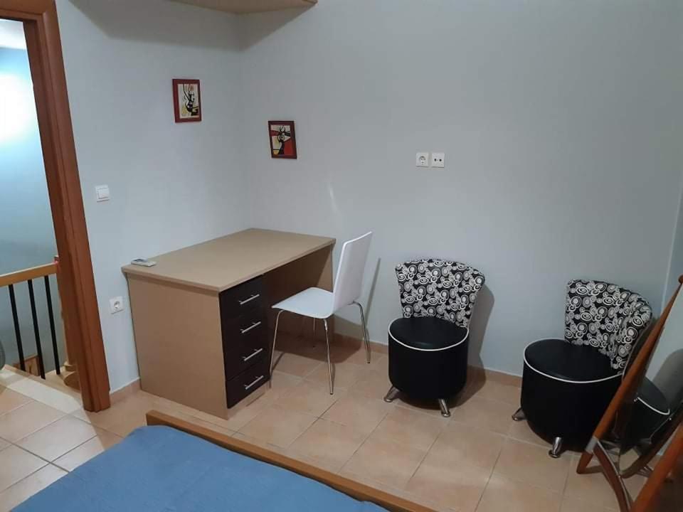 Whole Apartment In Loutsa With Amazing View Ngoại thất bức ảnh