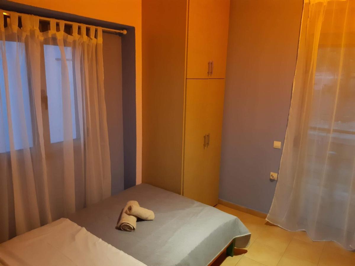 Whole Apartment In Loutsa With Amazing View Ngoại thất bức ảnh