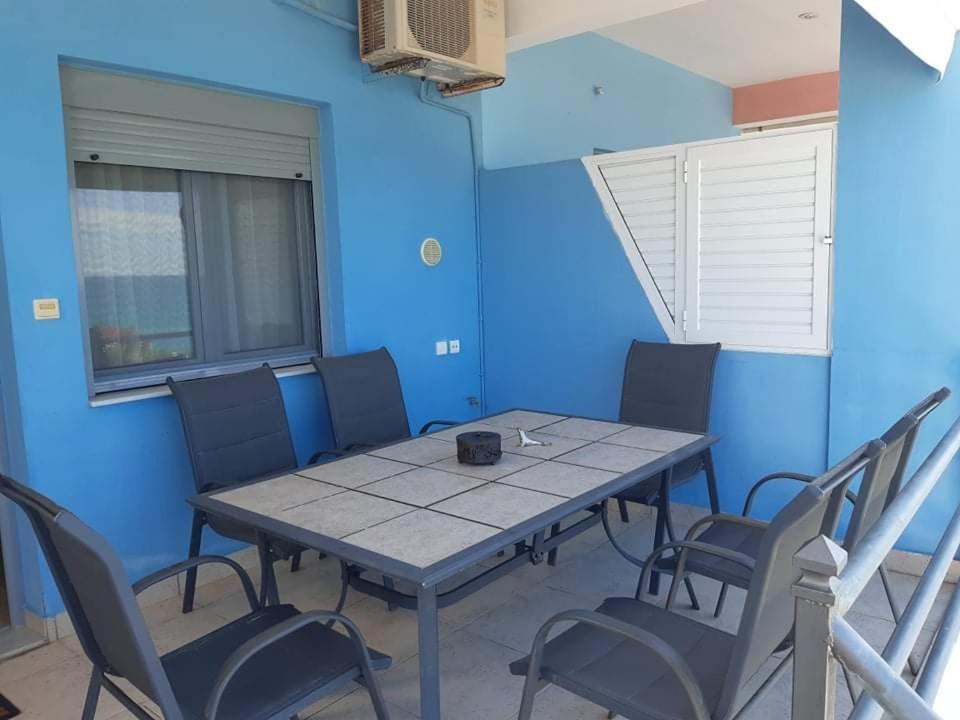 Whole Apartment In Loutsa With Amazing View Ngoại thất bức ảnh